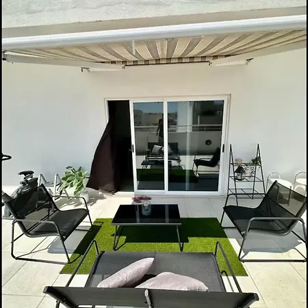 3 Bedroom Dream Terrace Apartament Sliema